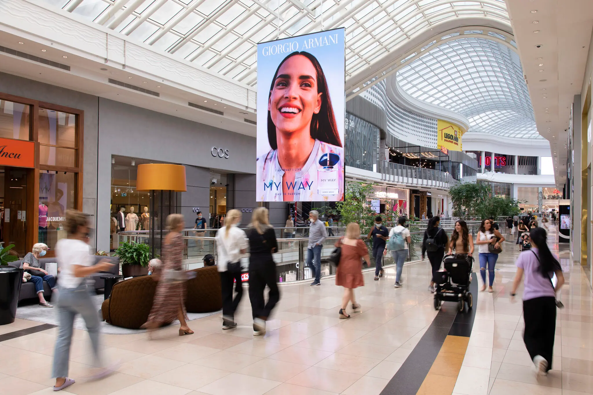 airport led displays